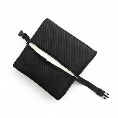 Dos du coussin lombaire noir avec fermeture éclair housse amovible sangle réglable et mousse mémoire de forme visible